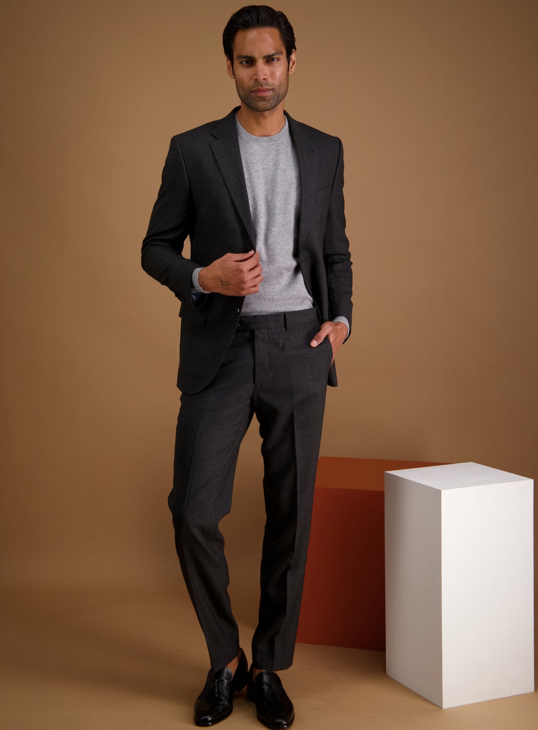 Tyrone Charcoal Textured Suit