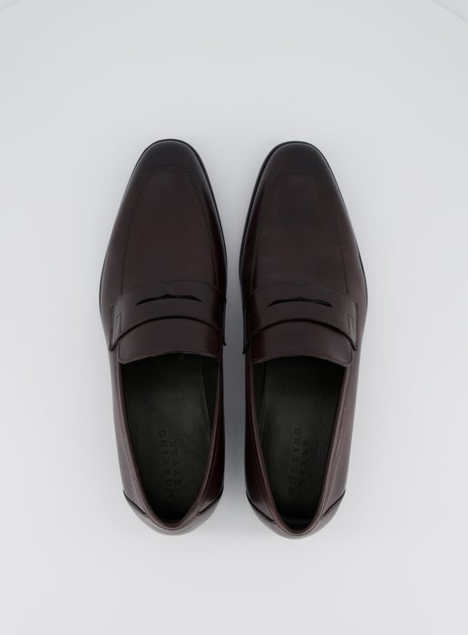 Weller Chocolate Loafer | Working Style