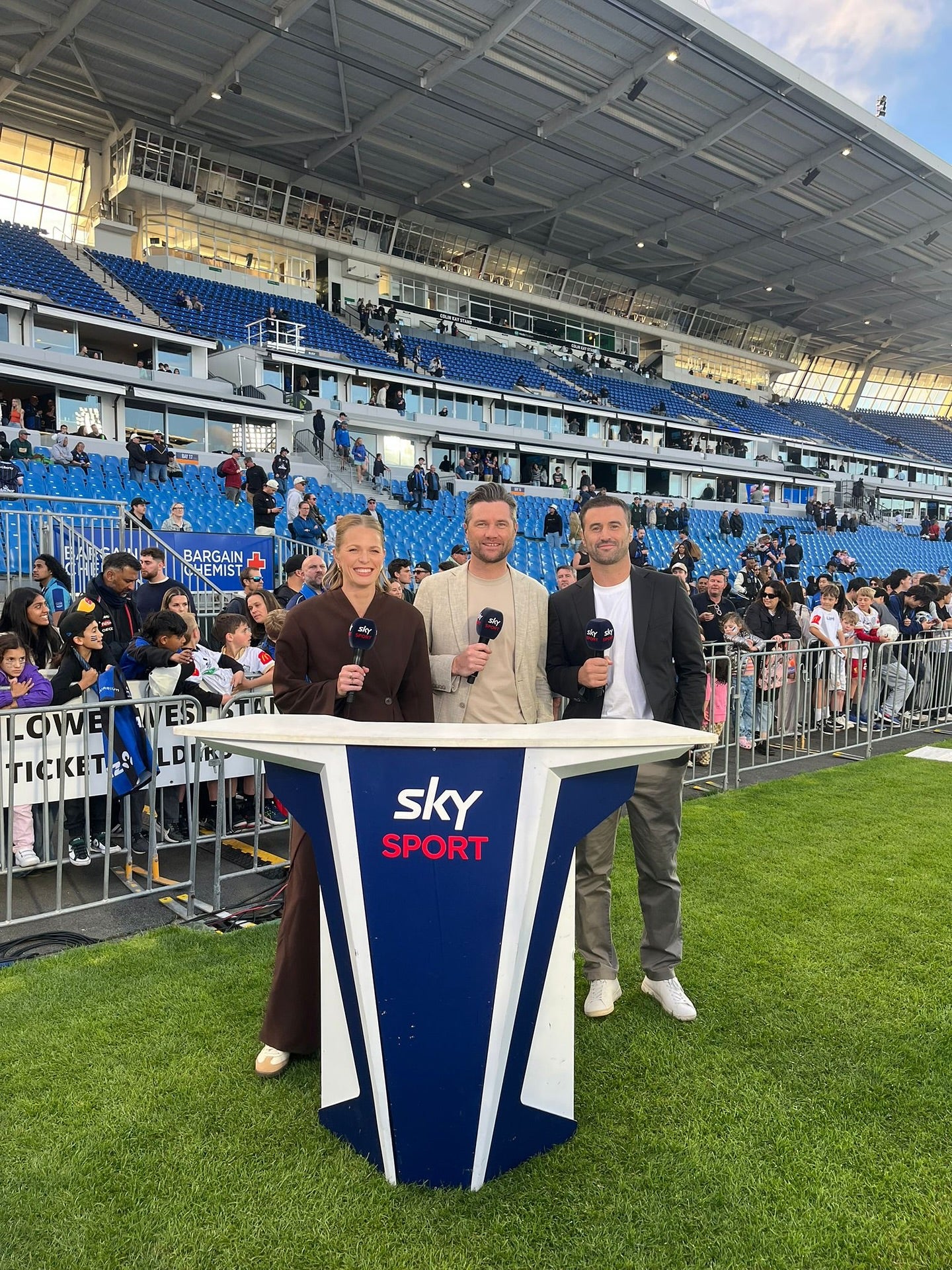 @jacobspoonley and @tomdoyal brought sharp commentary and even sharper style to the Auckland FC game last weekend. ⚽️?